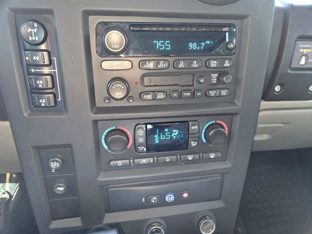 Used 2006 HUMMER H2 SUT AWD/4WD image 25