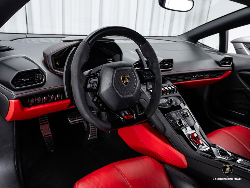 Used 2017 Lamborghini Huracan LP 610-4 image 27