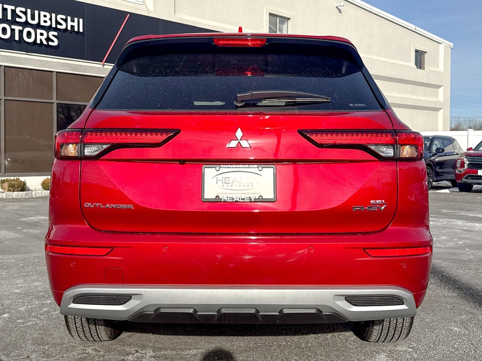 New 2025 Mitsubishi Outlander SEL image 6