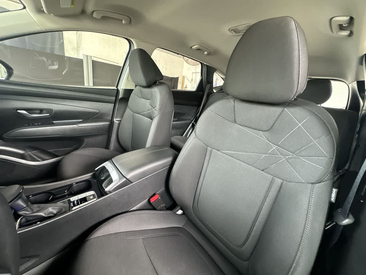 Used 2026 Hyundai Tucson SE FWD image 14