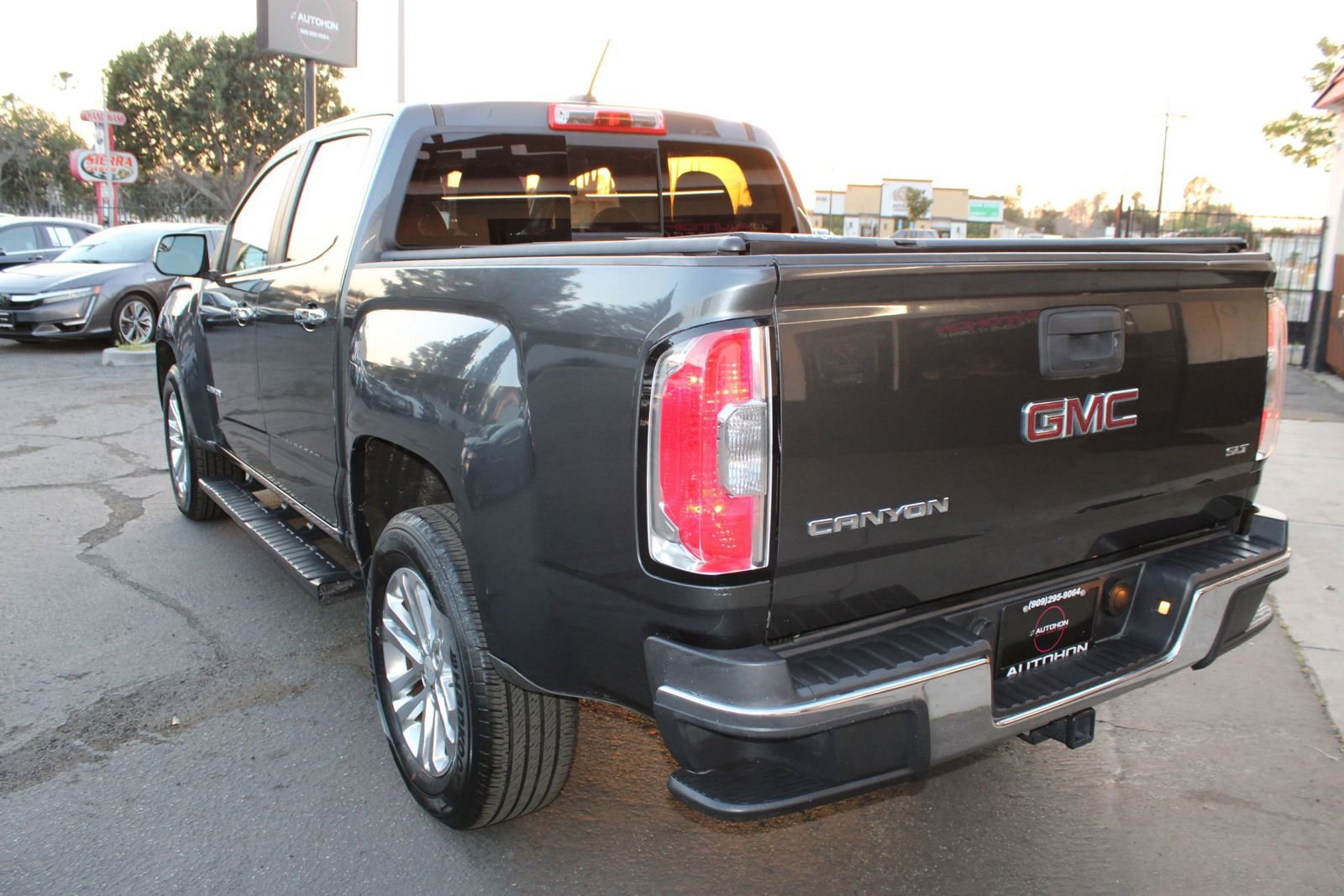 Used 2016 GMC Canyon SLT w/ Driver Alert Package image 39
