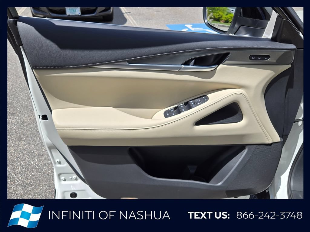 Certified 2023 INFINITI QX60 Luxe w/ Cargo Package AWD/4WD image 8