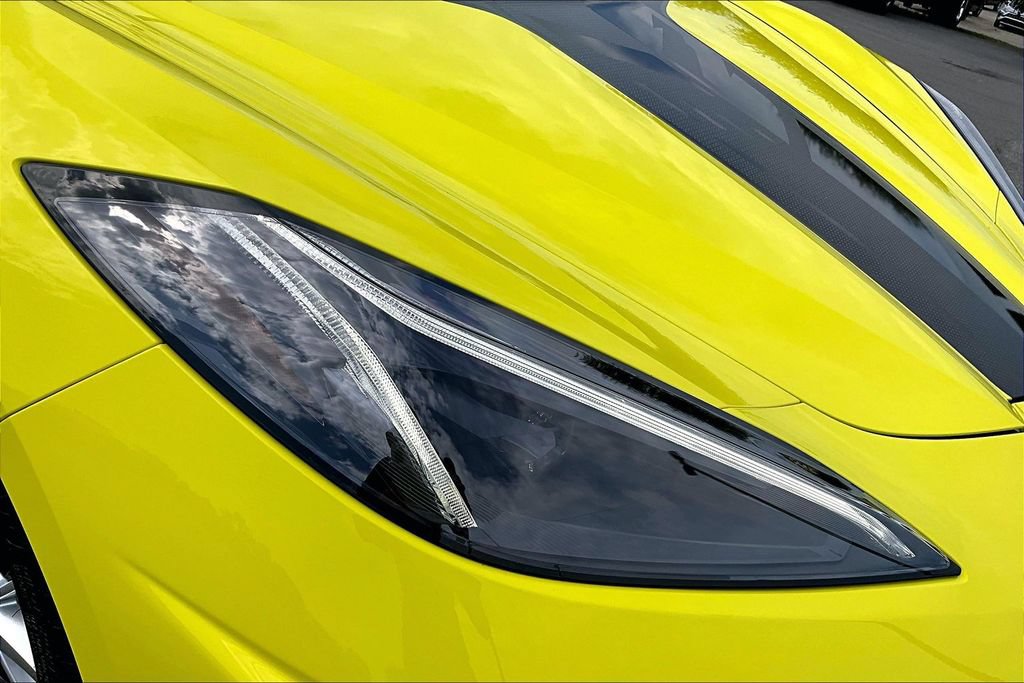 Used 2023 Chevrolet Corvette Stingray Premium Conv w/ Stealth Interior Trim Package RWD image 28