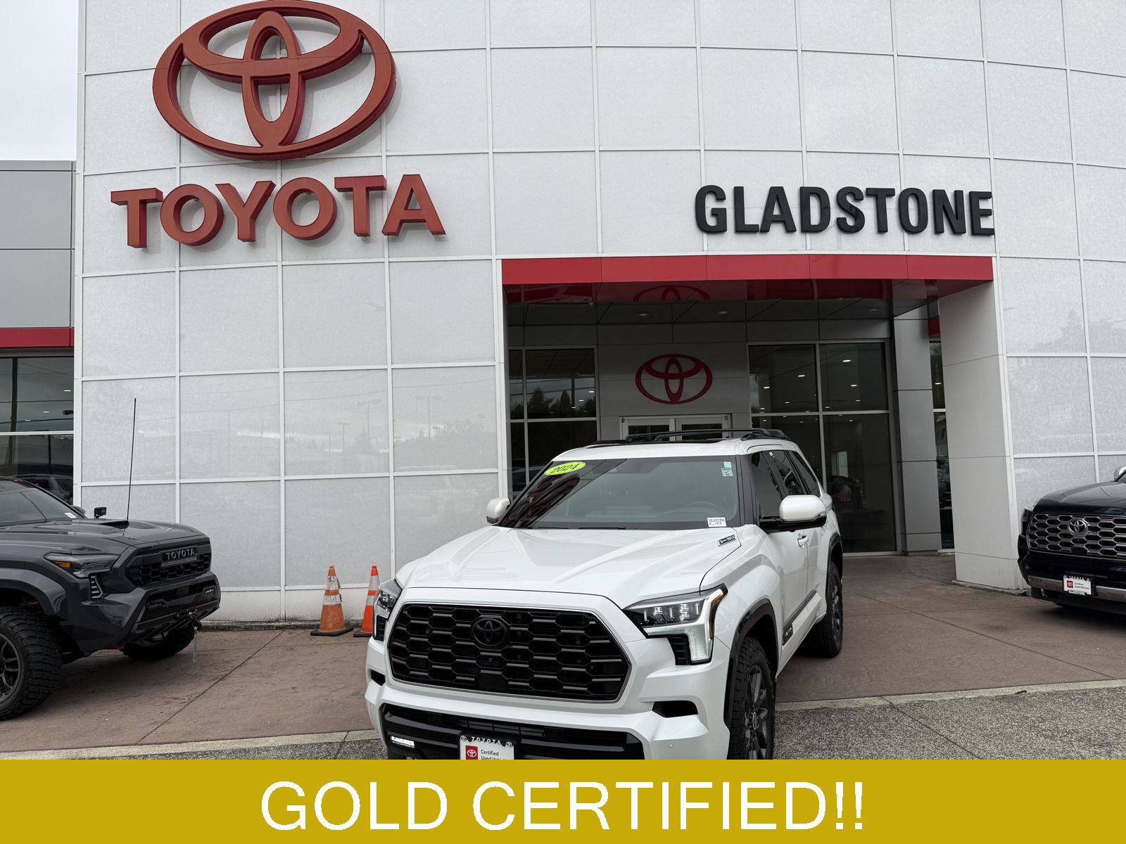Certified 2024 Toyota Sequoia Platinum AWD/4WD image 1