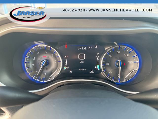 Used 2024 Chrysler Pacifica Touring-L FWD image 11
