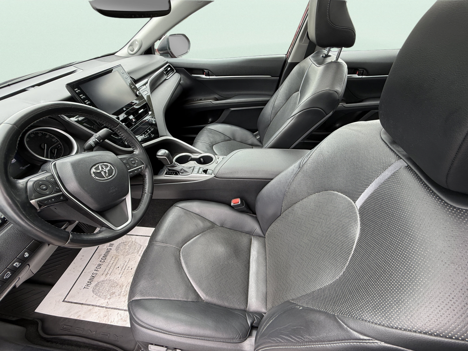 Used 2021 Toyota Camry XLE w/ Navigation Package FWD image 9