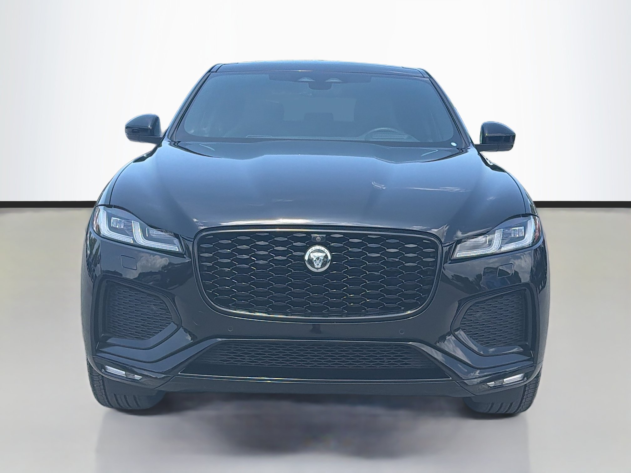 Used 2026 Jaguar F-PACE R-Dynamic S AWD/4WD image 8