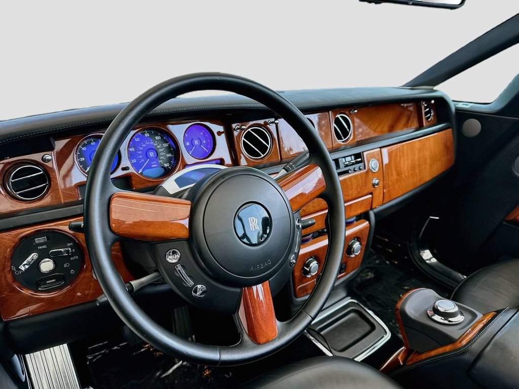 Used 2009 Rolls-Royce Phantom Drophead Coupe RWD image 4