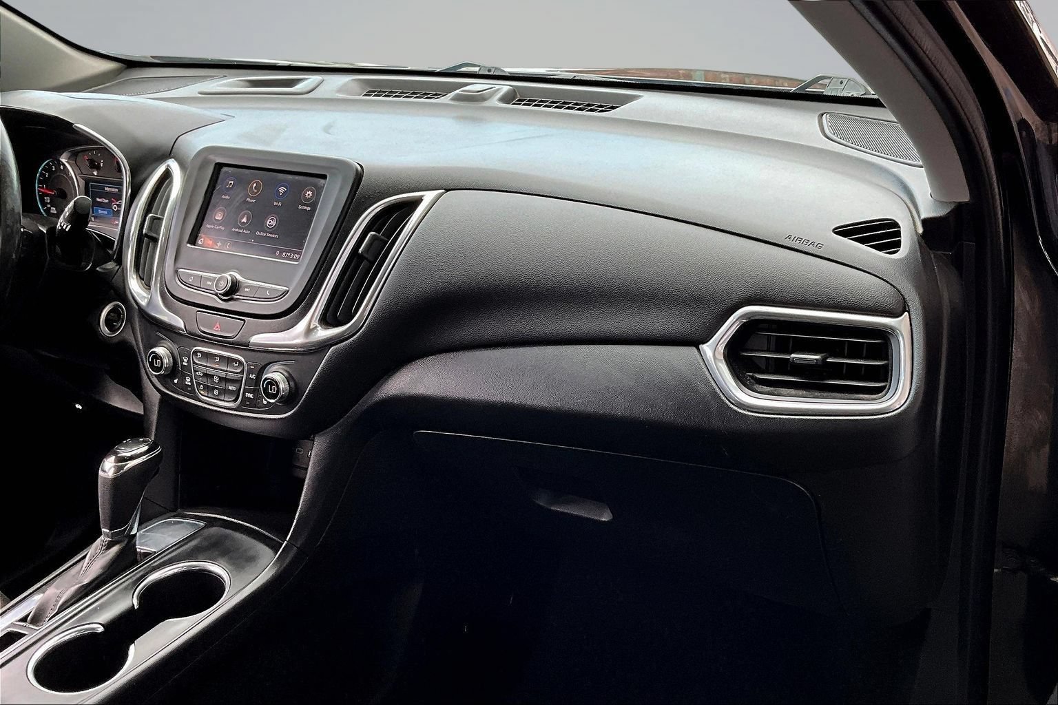 Used 2020 Chevrolet Equinox LT FWD image 25