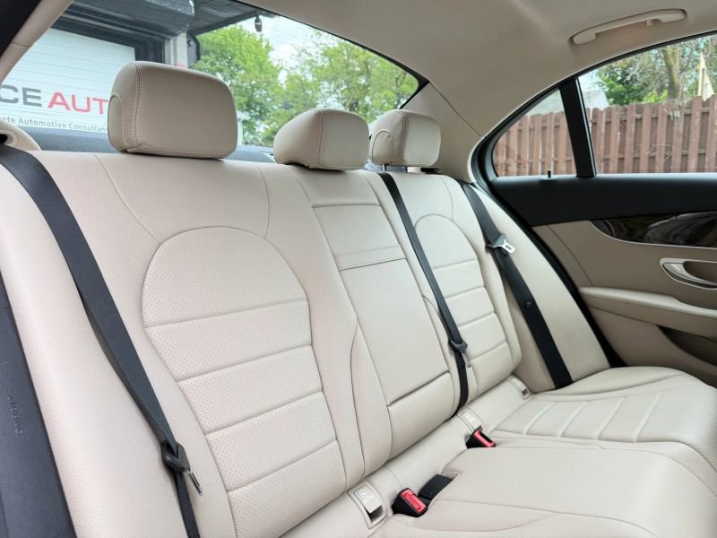 Used 2020 Mercedes-Benz C 300 4MATIC Sedan image 27