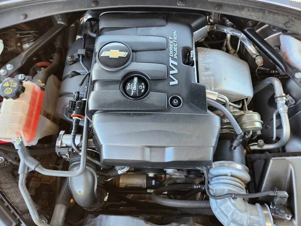 Used 2023 Chevrolet Camaro LT RWD image 20