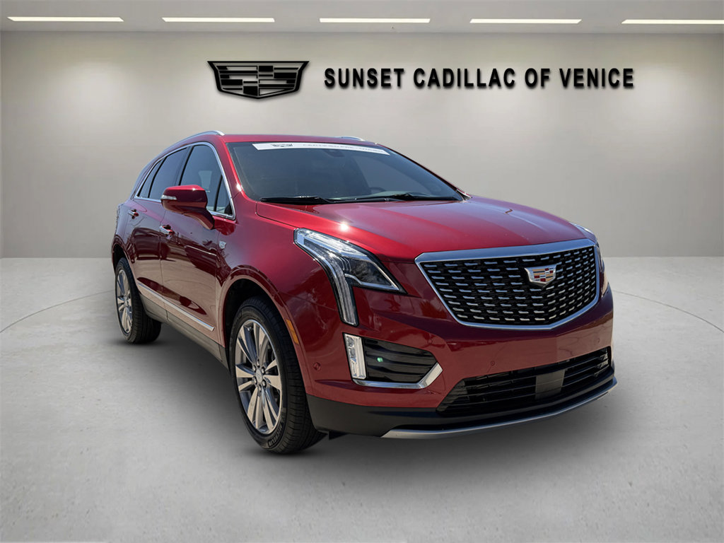 Certified 2025 Cadillac XT5 Premium Luxury w/ Technology Package AWD/4WD image 1