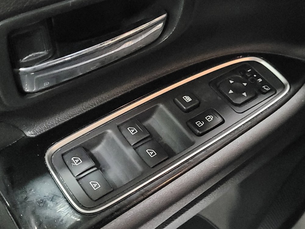 Used 2019 Mitsubishi Outlander SEL image 27