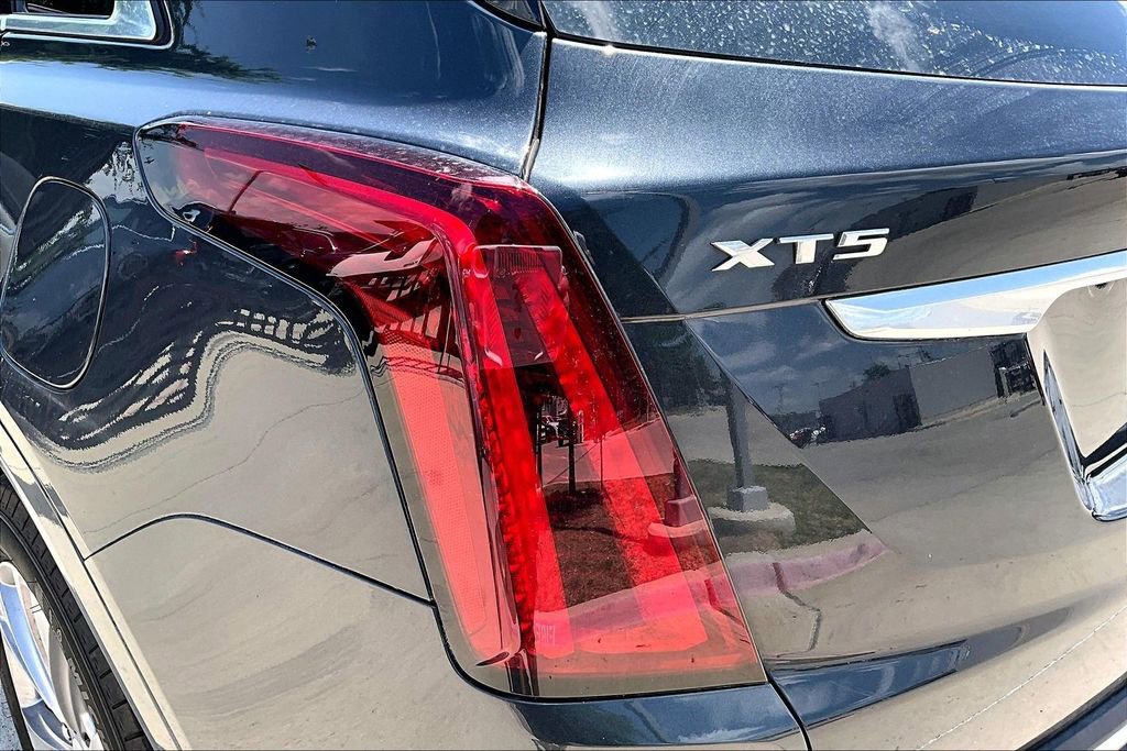 Used 2023 Cadillac XT5 Premium Luxury w/ Technology Package image 38