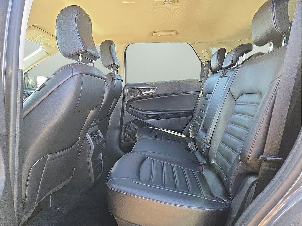 Used 2024 Ford Edge SEL image 15