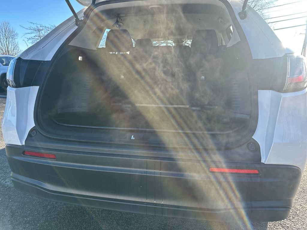 Used 2023 Honda HR-V LX image 15