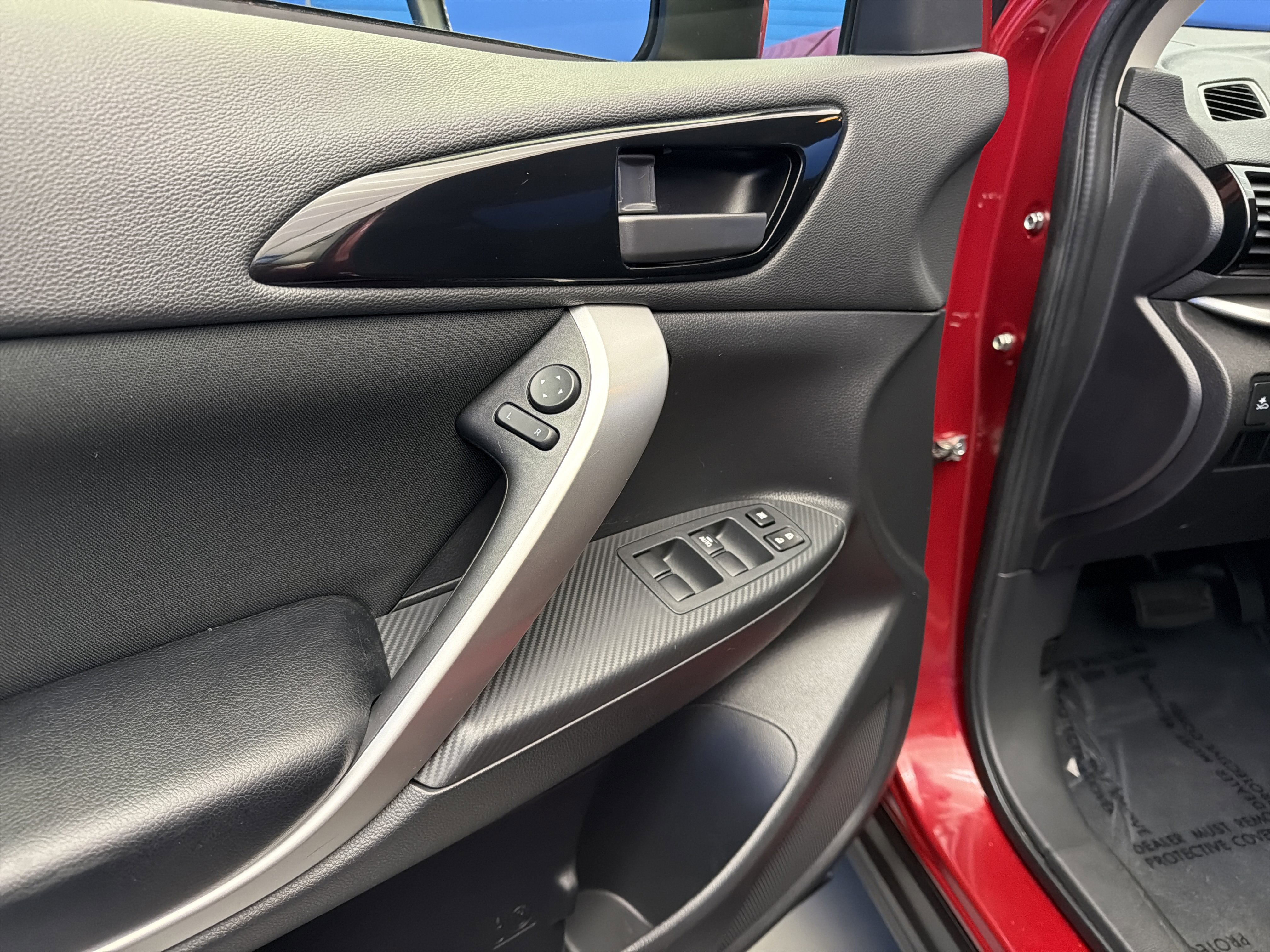 Used 2024 Mitsubishi Eclipse Cross ES image 11