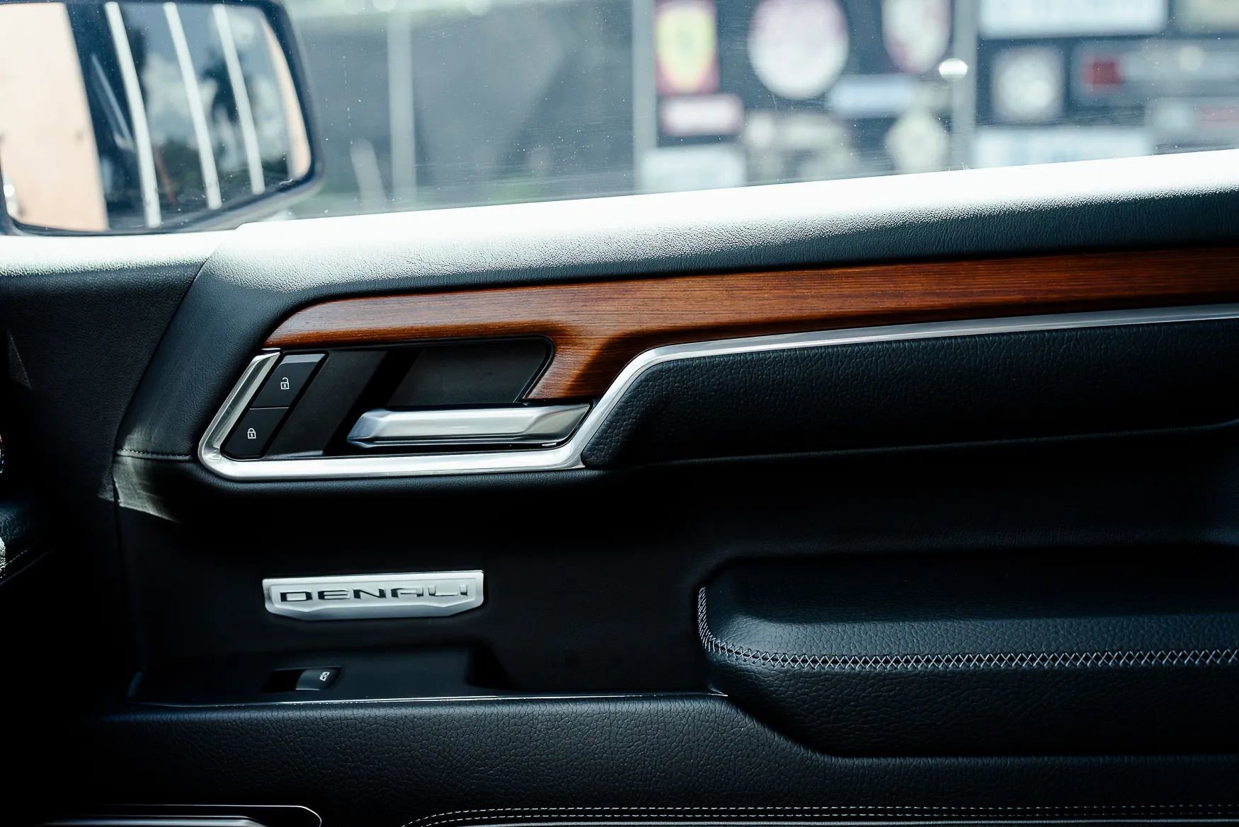 Used 2022 GMC Sierra 1500 Denali image 31