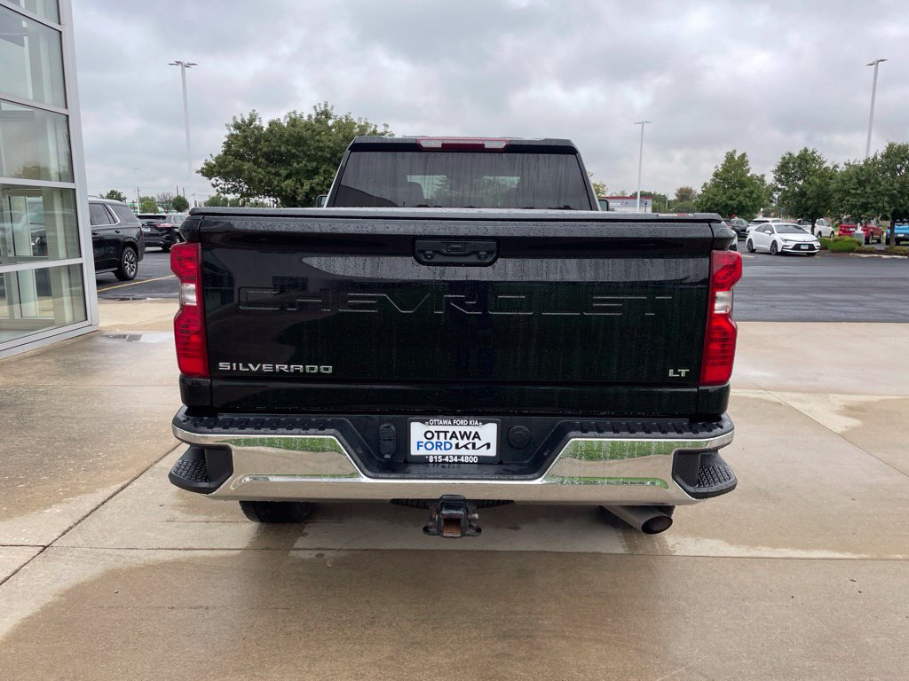 Used 2024 Chevrolet Silverado 2500 LT AWD/4WD image 6