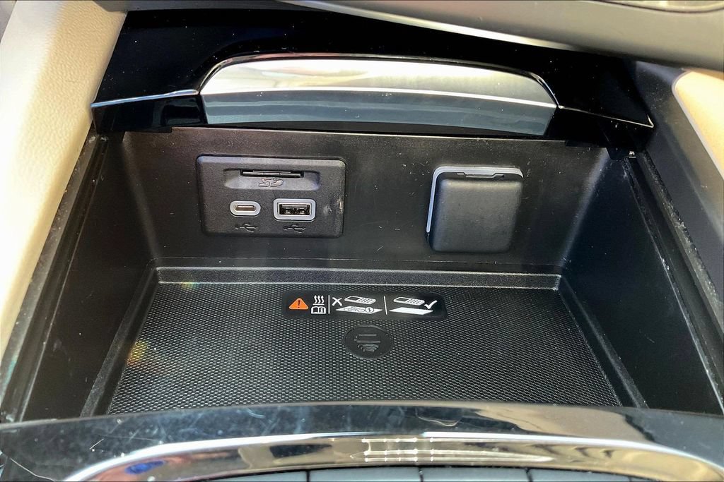 Used 2023 Buick Envision Avenir FWD image 19
