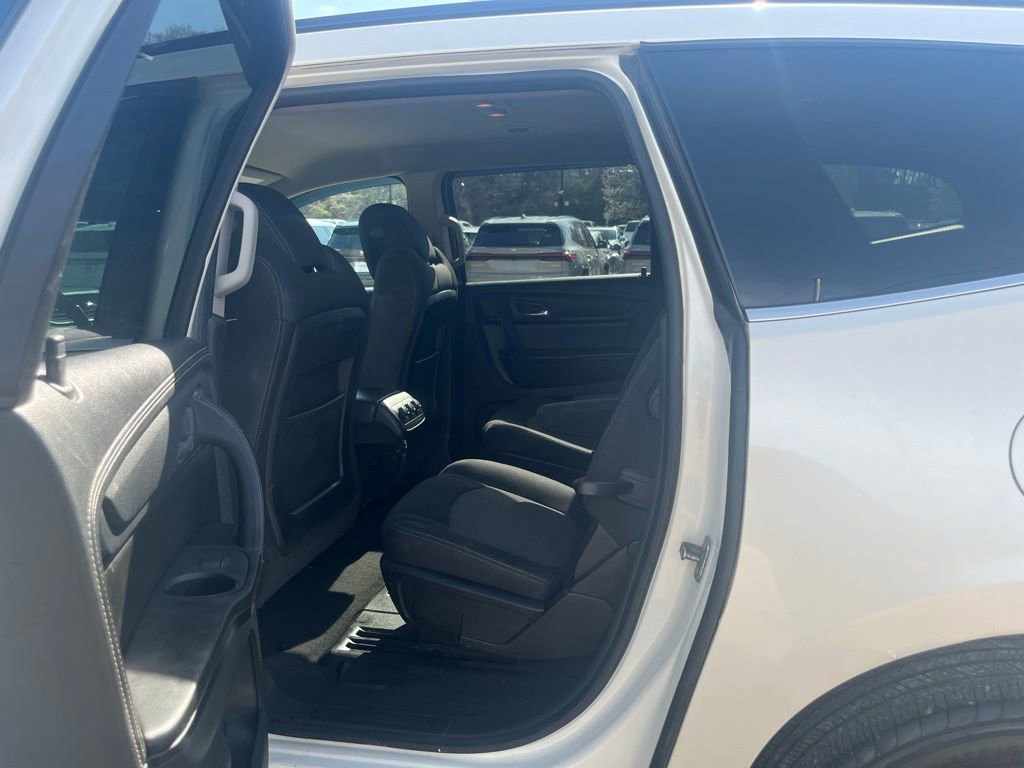 Used 2015 Chevrolet Traverse LT w/ Style and Technology Package AWD/4WD image 29