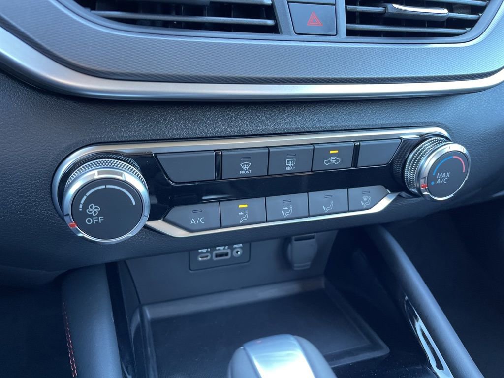 New 2025 Nissan Altima 2.5 SR image 10