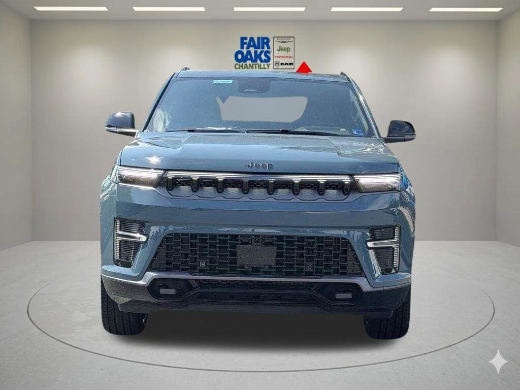 New 2026 Jeep Grand Wagoneer Limited AWD/4WD image 3