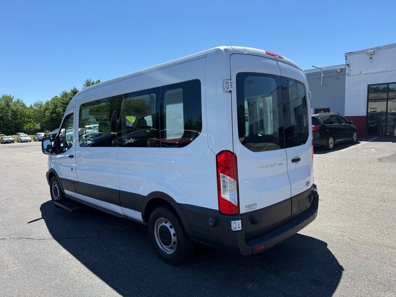 Used 2015 Ford Transit 350 XL RWD image 15