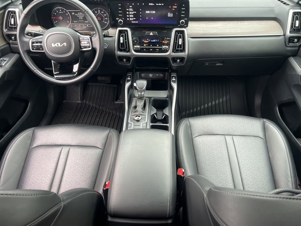 Certified 2023 Kia Sorento S image 17