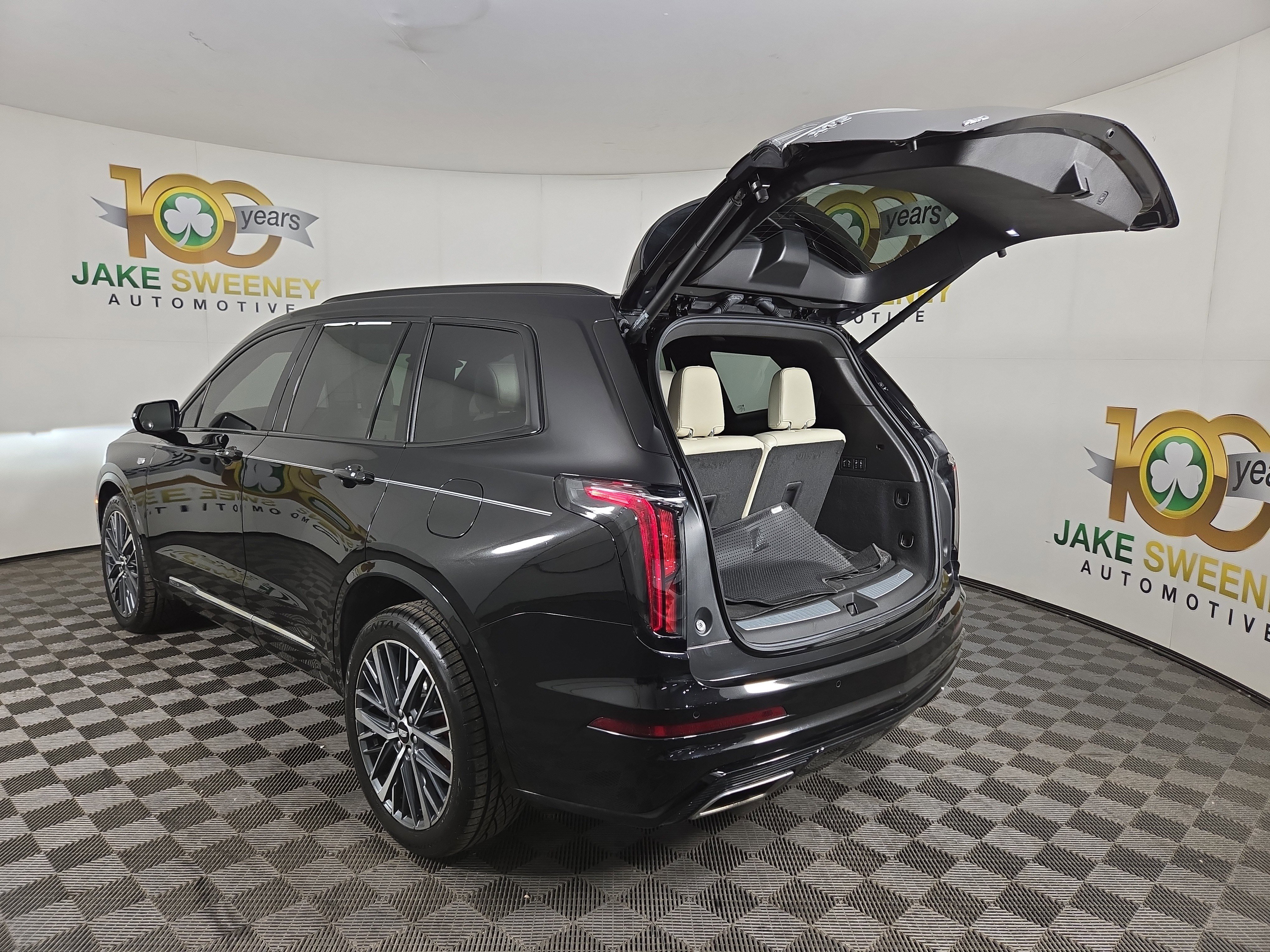 Used 2023 Cadillac XT6 Sport w/ Technology Package image 33