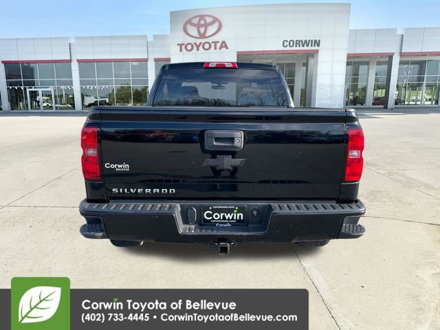 Used 2018 Chevrolet Silverado 1500 Custom w/ Custom Value Package AWD/4WD image 4