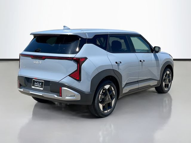 New 2027 Kia Seltos S FWD image 7
