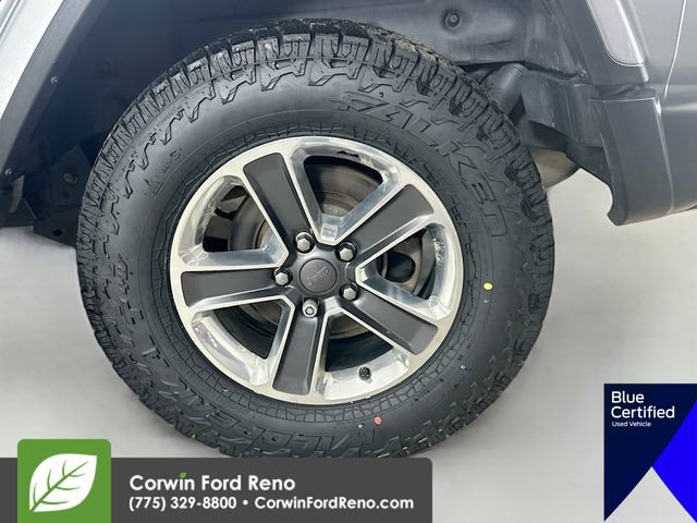 Used 2018 Jeep Wrangler Unlimited Sahara AWD/4WD image 35