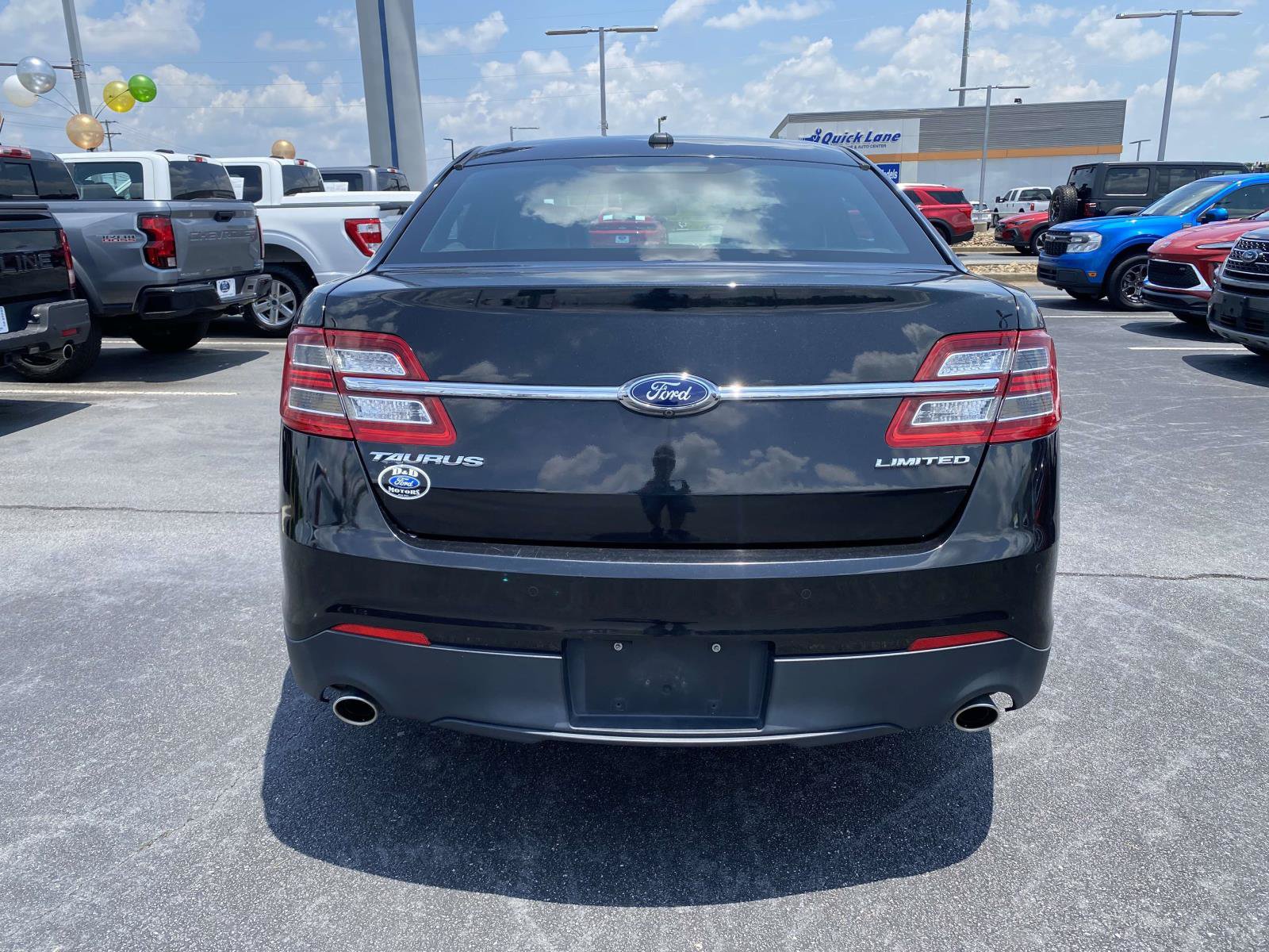 Used 2015 Ford Taurus Limited FWD image 6
