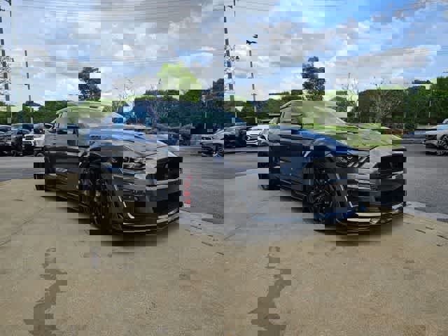 Used 2021 Ford Mustang Shelby GT500 w/ Technology Package image 3