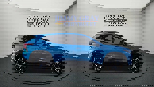 New 2026 Chevrolet Trax RS w/ Sunroof Package image 2