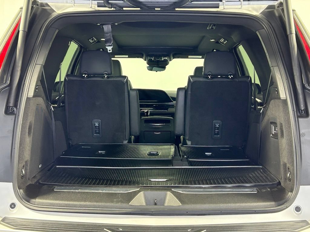 Used 2024 Cadillac Escalade Sport w/ Touring Package AWD/4WD image 15