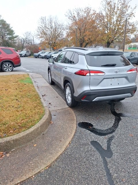 Used 2024 Toyota Corolla Cross LE image 6