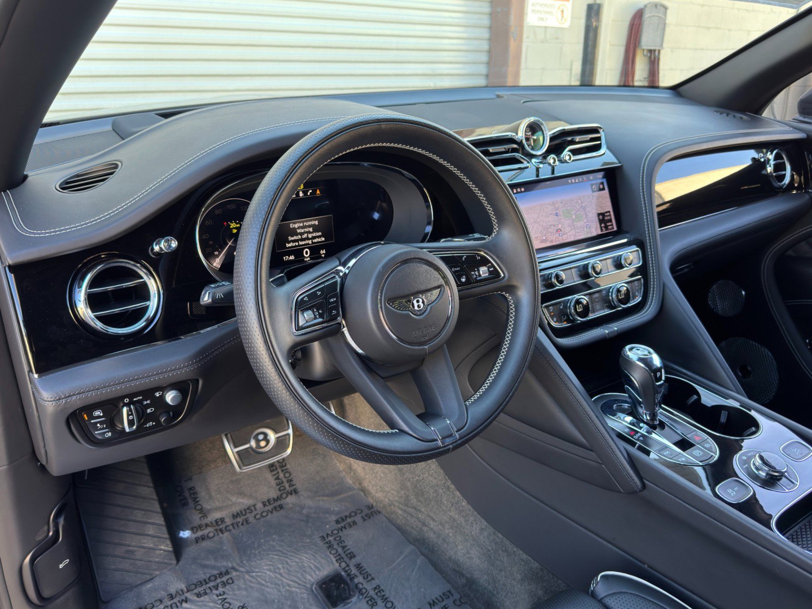 Used 2022 Bentley Bentayga AWD/4WD image 14