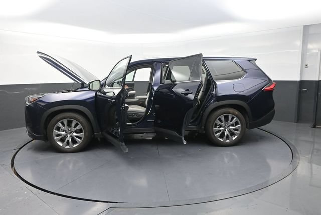 Used 2024 Toyota Grand Highlander AWD Hybrid image 42