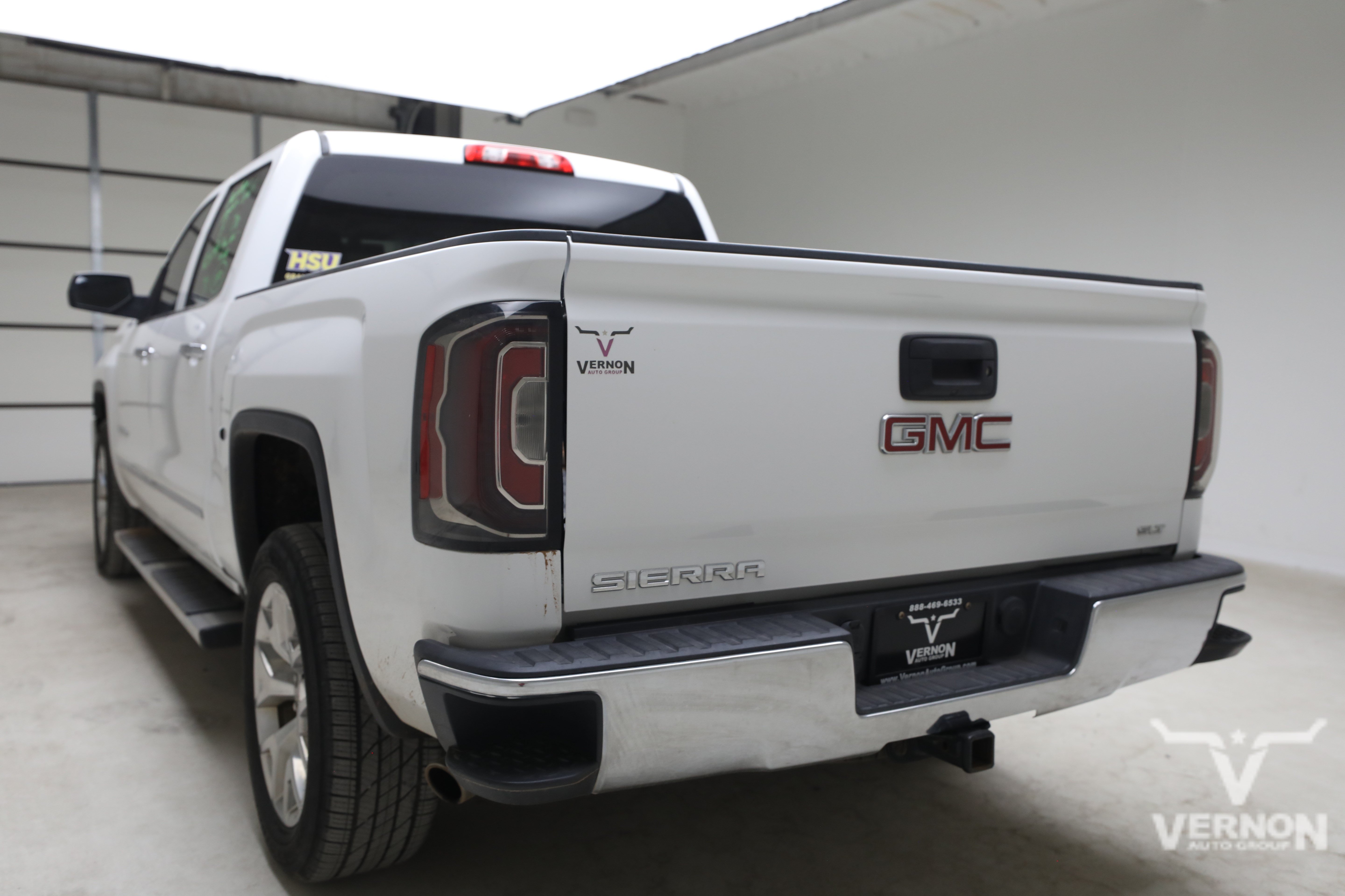 Used 2017 GMC Sierra 1500 SLT w/ SLT Premium Package AWD/4WD image 4