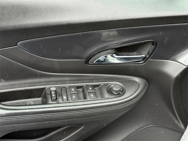 Used 2022 Buick Encore Preferred image 16