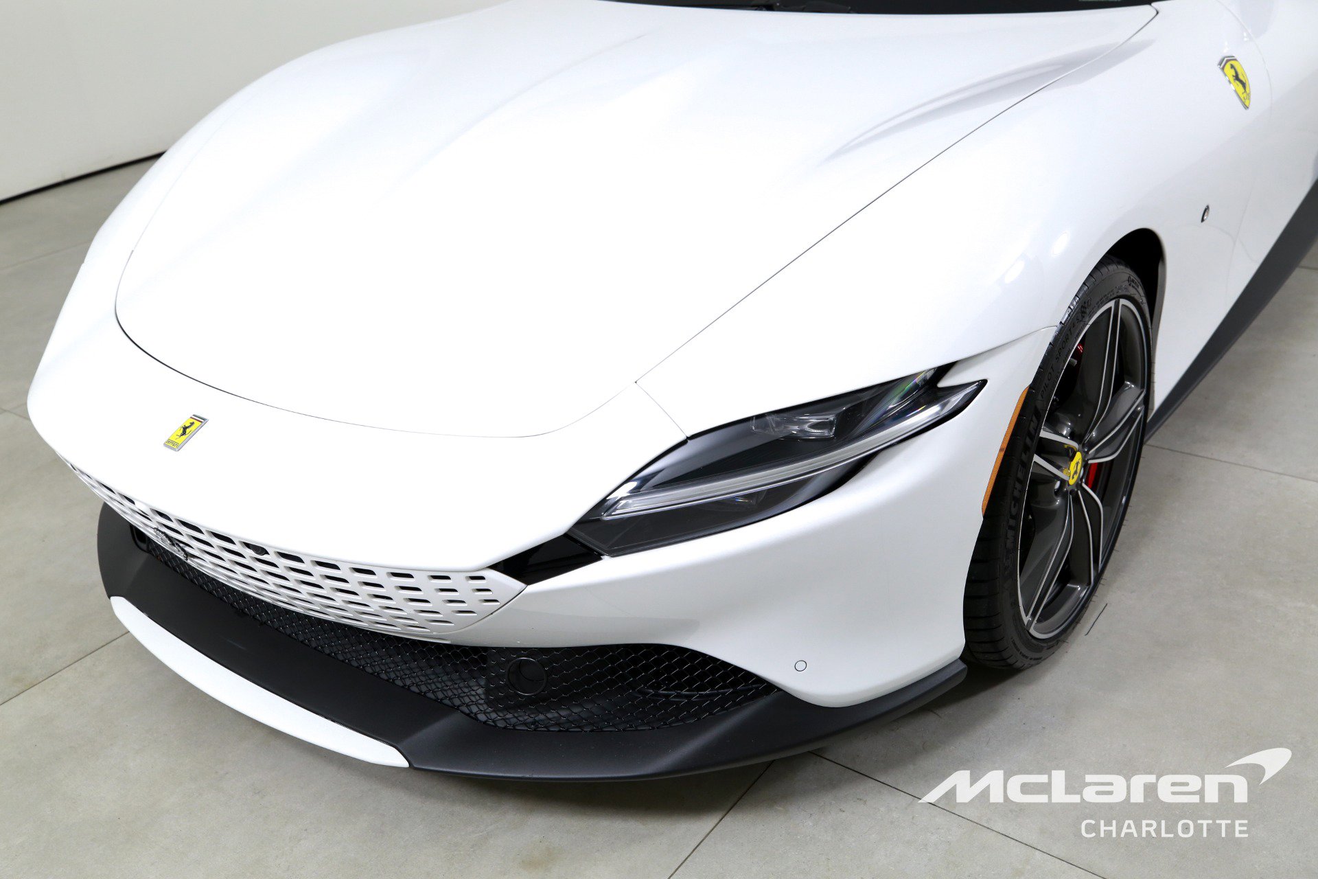Used 2022 Ferrari Roma image 32
