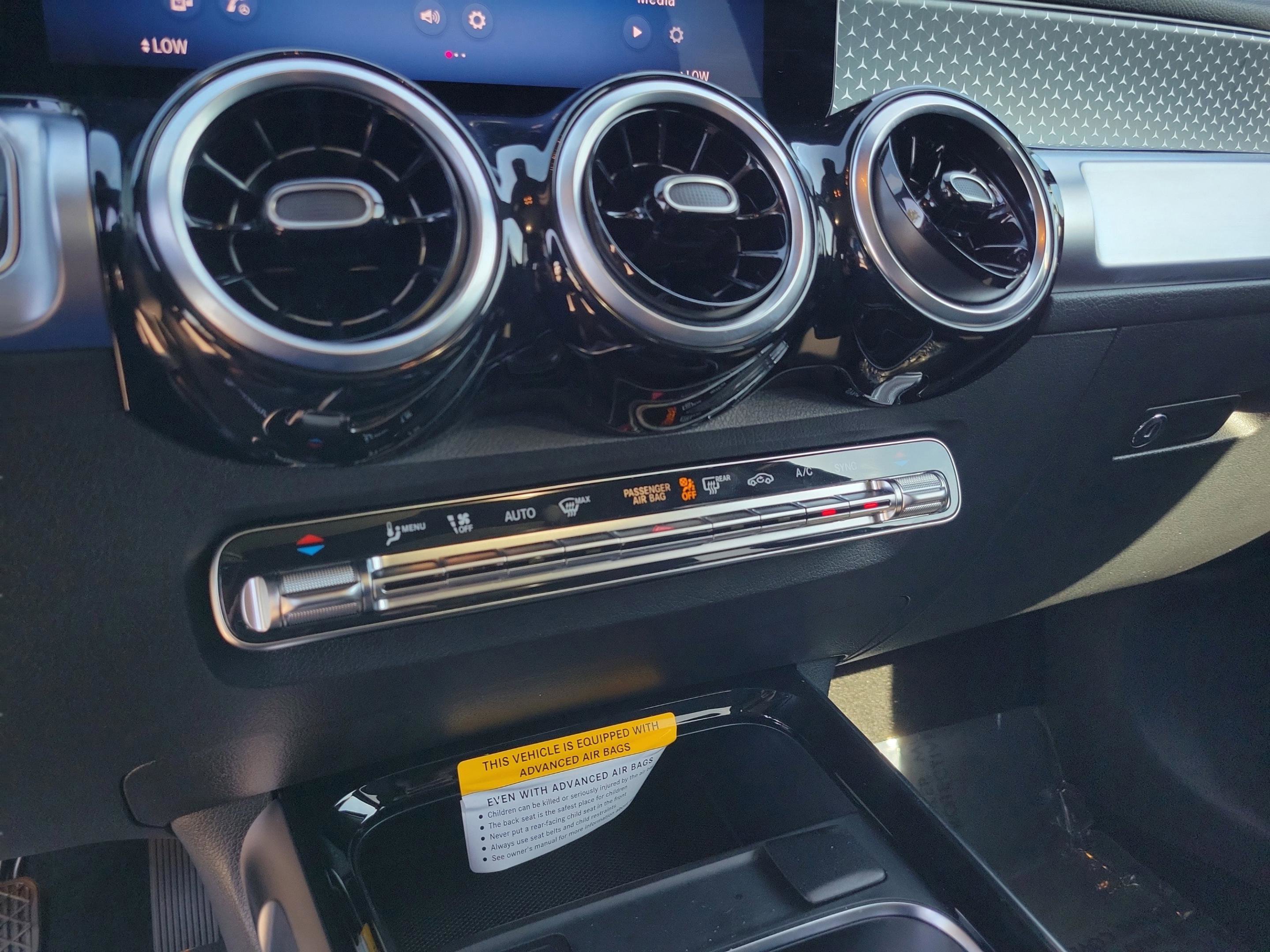 Certified 2026 Mercedes-Benz GLB 250 GLB 250 image 24