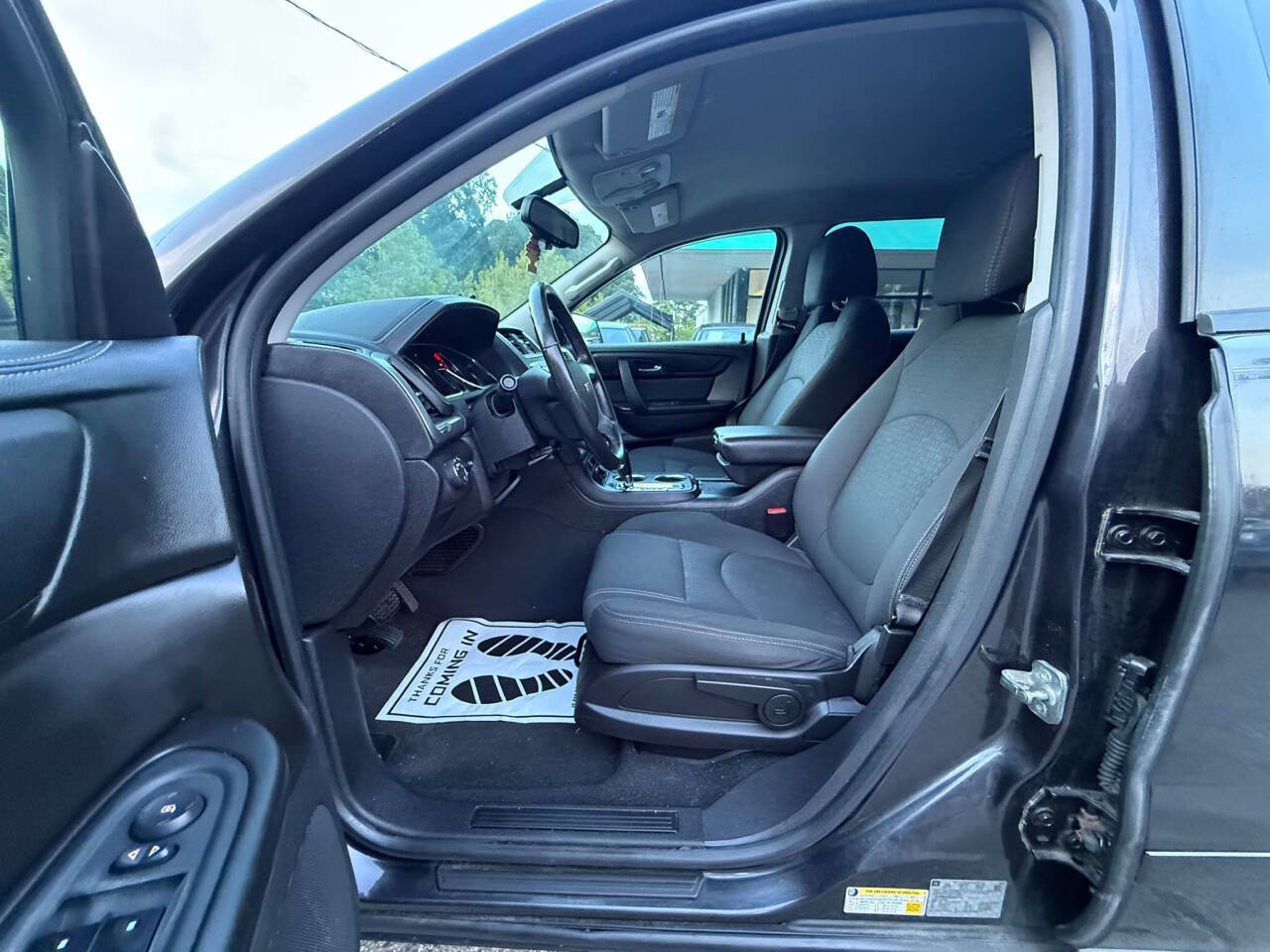 Used 2016 GMC Acadia SLE image 9