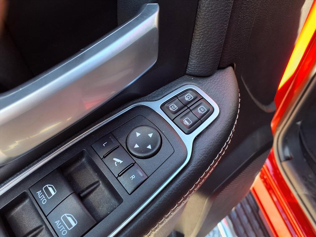 Used 2024 RAM 2500 Big Horn w/ Bed Utility Group image 24