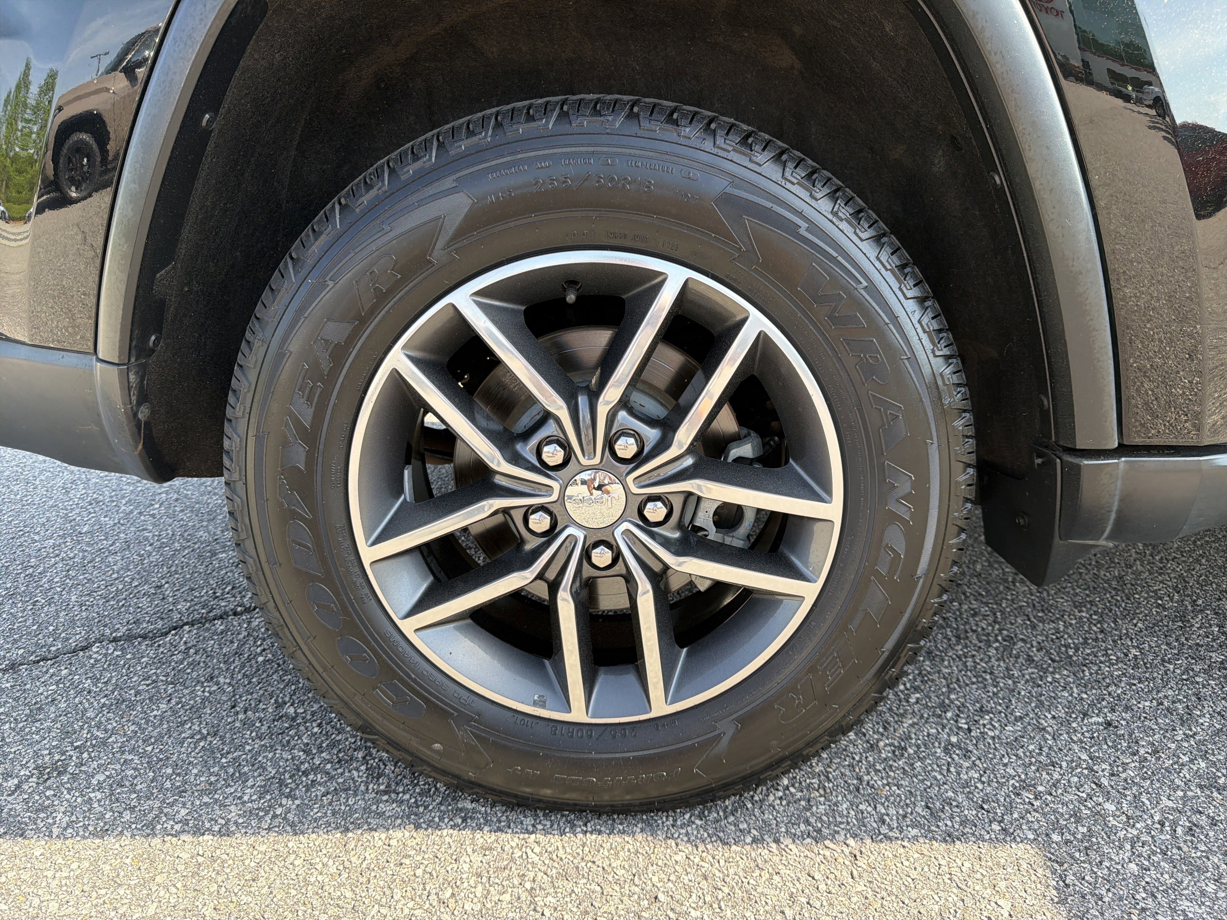 Used 2017 Jeep Grand Cherokee Limited RWD image 30