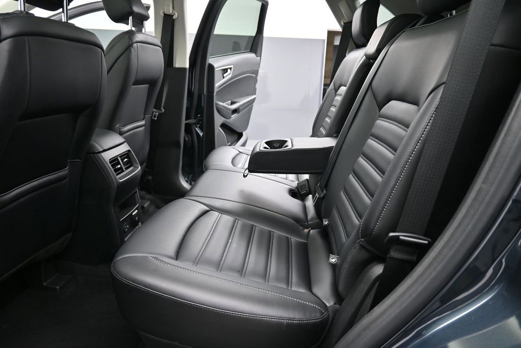 Used 2022 Ford Edge SEL w/ Convenience Package AWD/4WD image 24
