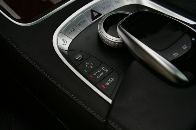 Used 2015 Mercedes-Benz S 550 4MATIC Sedan image 19