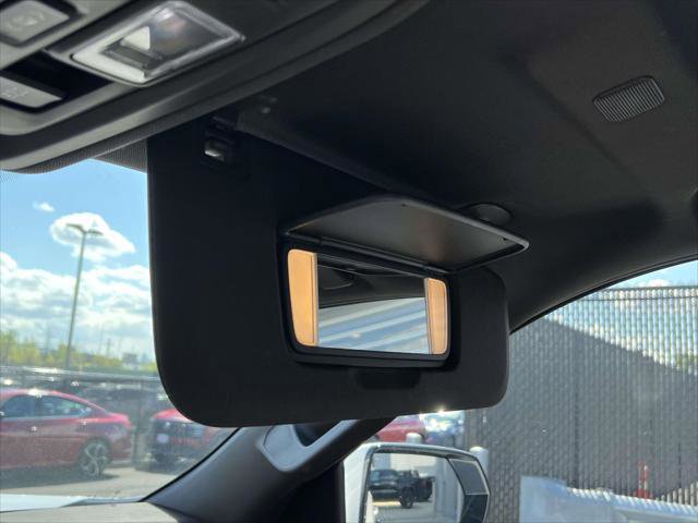 Used 2021 GMC Yukon SLT w/ SLT Luxury Plus Package image 36